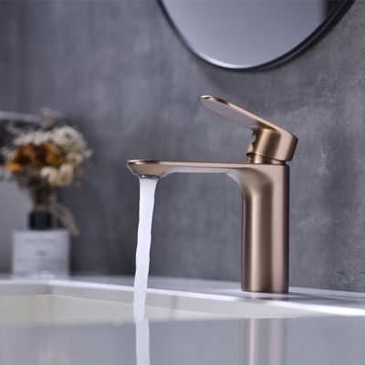 単一の穴の洗面器のミキサーの倍数を電気めっきしているOEMは単一の冷たい蛇口を着色する